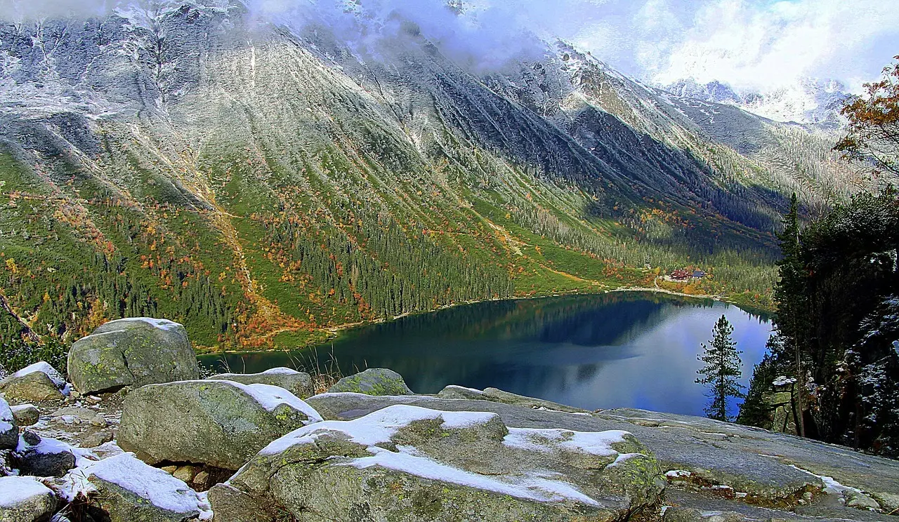 Sådan oplever du solopgangen ved Morskie Oko fra Zakopane