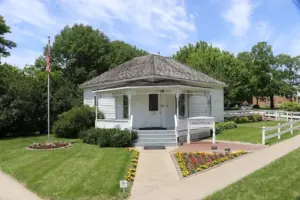 Kan man besøge Żelazowa Wola fra Warszawa uden bil?